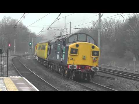 37510 Top'n'Tail 37087 6Z30 Snow train and 37059/37601 0Z37 Carlisle - Derby RTC 11th February 2012