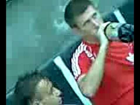 ce face bacu din oameni?...trantori:))=))