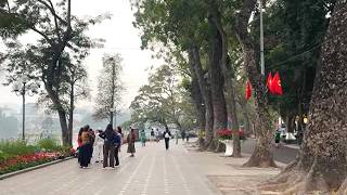 Relaxing Morning Walk around Hoan Kiem Lake, Hanoi | Early S…