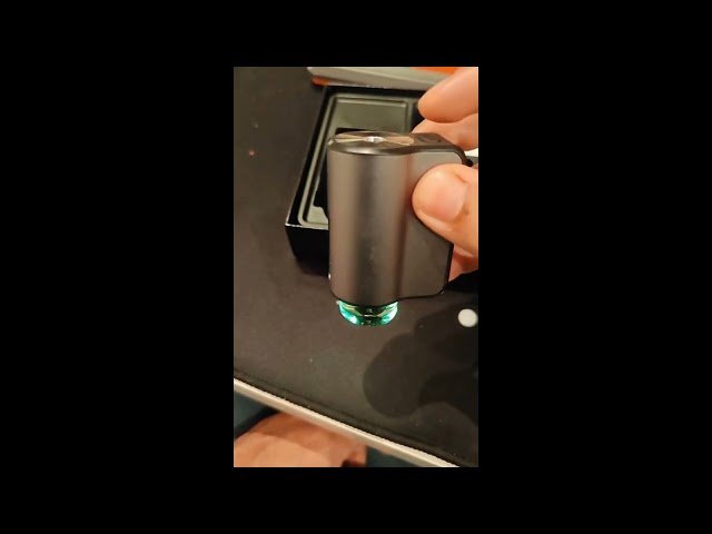 فواحة السيارة الذكية بعطور الماركات العالمية