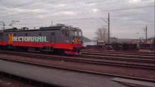 preview picture of video 'Trains at Sarpsborg station summer 2009.wmv'