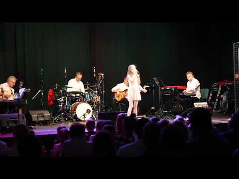 Gabriela Zalewska Izabelin 2018 Nad srebrnym potokiem