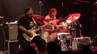 Sweet goddess of love and beer Popa Chubby Le Metaphone Oignies 30 11 2013