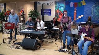 WHAT&#39;S GOING ON?  - Sheila Nicholls &amp; Dave Stringer Nov. 4, 2018