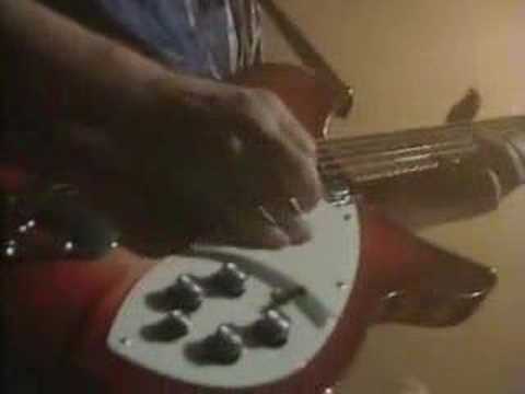 Buzzcocks - Moving Away From The Pulsebeat