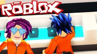 Robo Y Me Quedo Atrapada Jailbreak Roblox Crystalsims - download video lokazito es doctor roblox hospital crystalsims