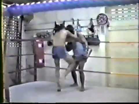 Dieselnoi training at Hapalung Gym in the 1980's