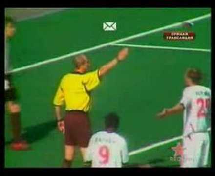 Disallowed goal by Vagner Love