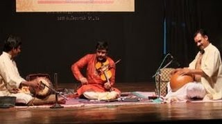 Violin performance by A Jayadevan on Adathu Asangathu Va va Kanna
