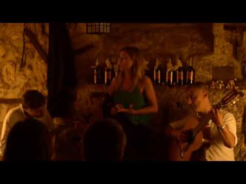 Os Loucos | A Casa do Fado | OportoFado.com