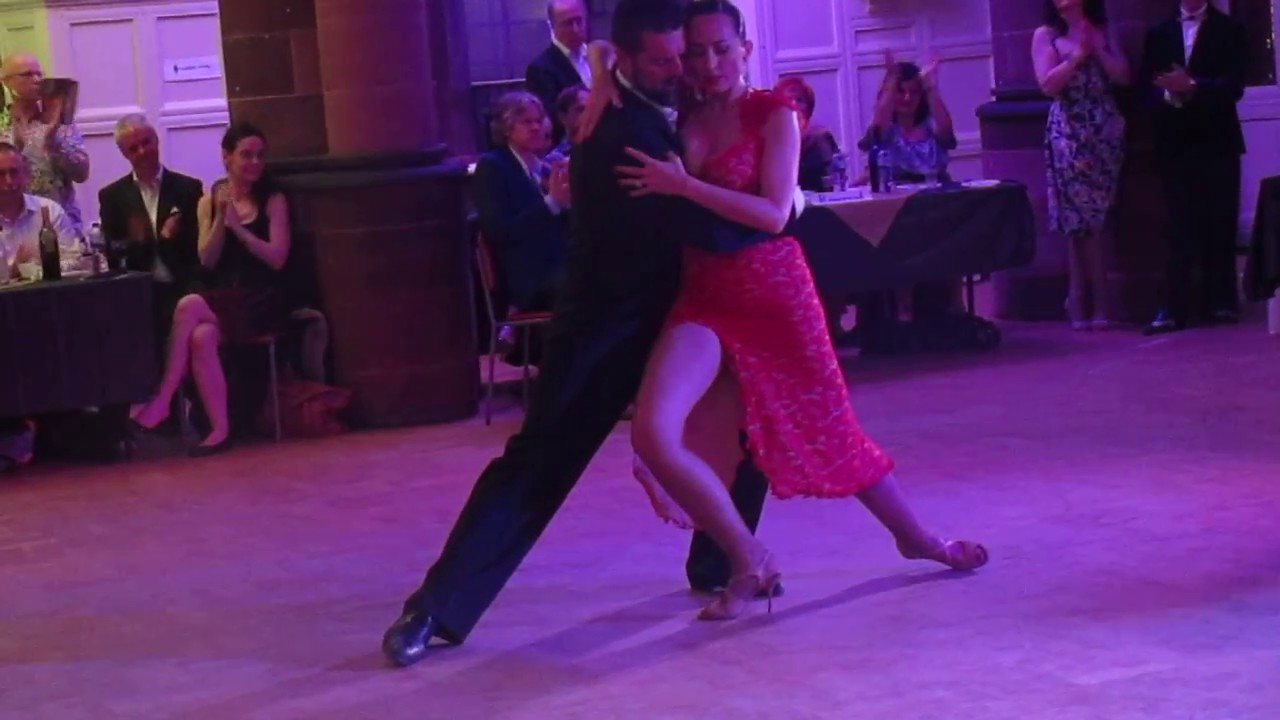 Diego 'El Pajaro'Riemer & Natalia Cristobal Rive Dancing to Trenzas by Anibal Troilo and Roberto Goy