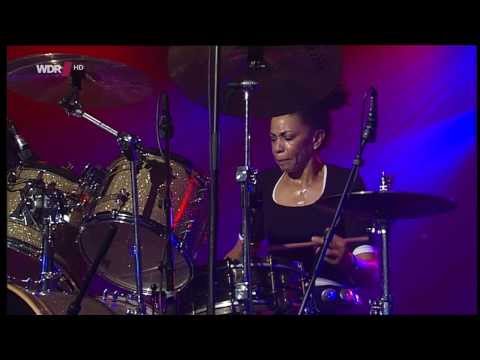 Cindy Blackman-Santana & Band - Leverkusener Jazztage 2013 fragm.