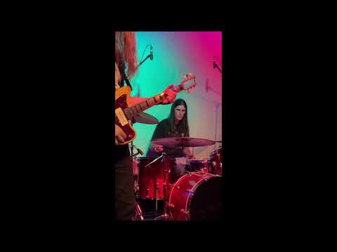 Vancouver Music: 23-08-11 | Red Gate | Warm