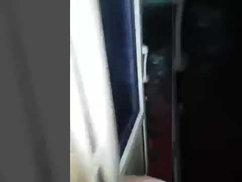 O'z xotinini berayotgan paytida ushlab oldi video. Tomosha qiling
