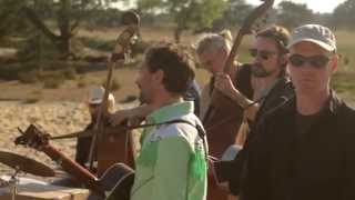 Eriksson Delcroix - Riding On A Snake With A Bottle Of Tequila In My Hand - Desert Session