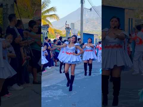 Desfile de correo del Distrito Paraíso de Osorio