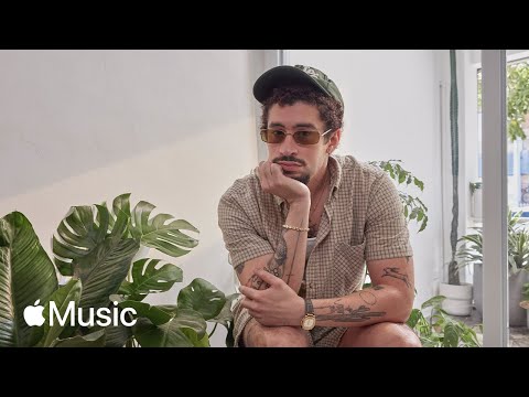 Thumbnail from DeBÍ TiRAR MáS FOToS lyric video by Bad Bunny