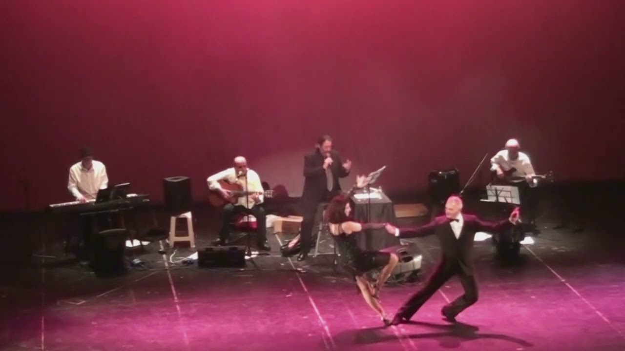 Video thumbnail for Juana García y Julio Robles - "La vie en rose" - 2014