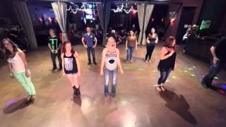 "The Macarena Slide" Dance Lesson