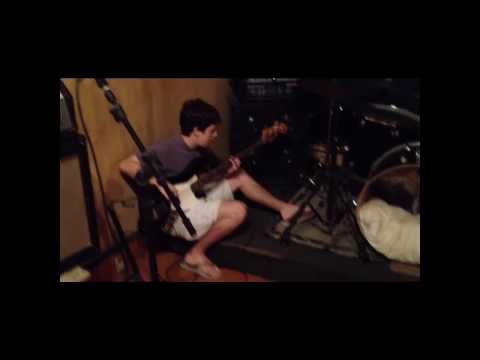 Amsteradio - De novo no Fornalha (demo) (Clipe Caseiro)