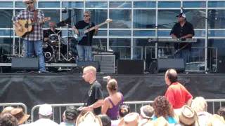 Daryle Singletary - The Note  (CMA Fest 2011)