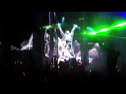 AVICII ZoukOut 2011 - Levels