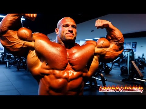 BODY MADE OF MARBLE - ONE OF THE MOST RIPPED BODYBUILDERS