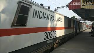 preview picture of video '12303 Poorva Express (via Patna)'