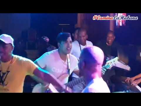 SIN SUSTO (EN VIVO) CAFÉ CANTANTE - PAPUCHO Y MANANA CLUB | CAMINA LA HABANA by RENZO REY #RR