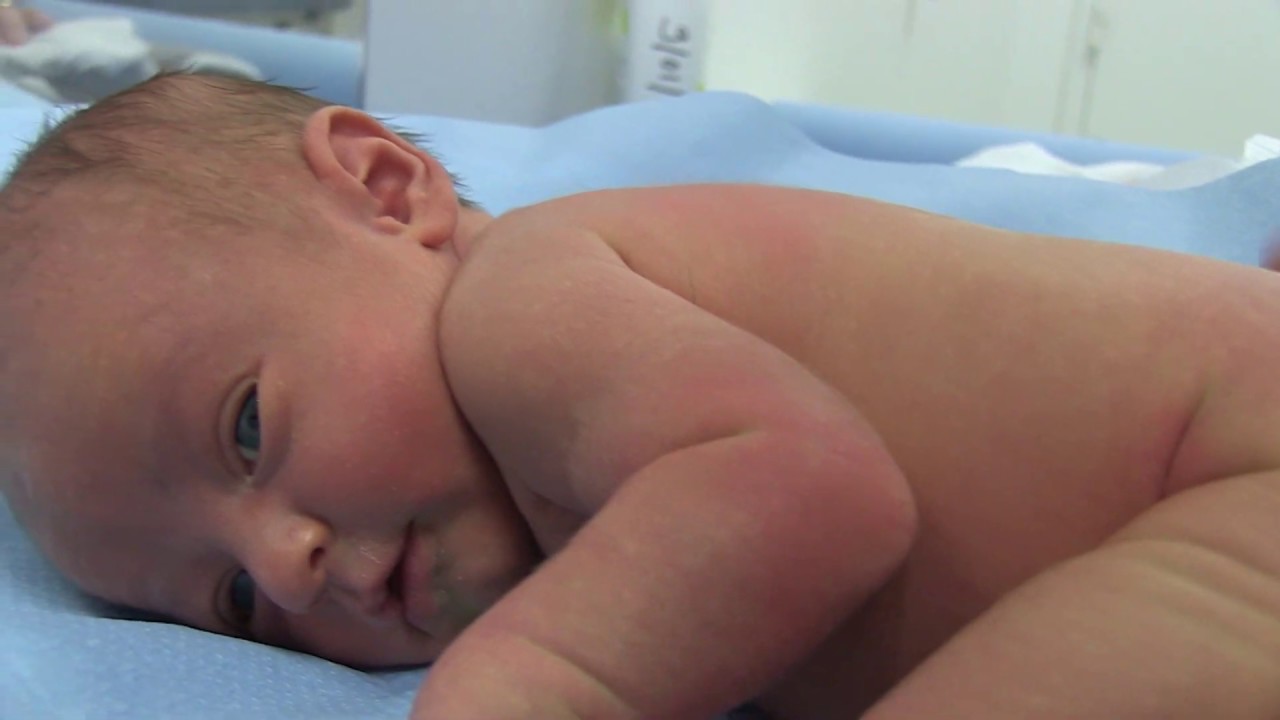 Watch video Présentation de la maternité de l'Hôpital privé de Villeneuve d'Ascq (Lille) - Ramsay Santé Présentation de la maternité de l'Hôpital privé de Villeneuve d'Ascq (Lille) - Ramsay Santé