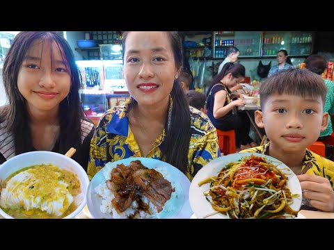 Breakfast @ Old Market ( Psar Jas) - Fried Short Noodle, Pork Rice, And Rice Noodle With Fish Gravy