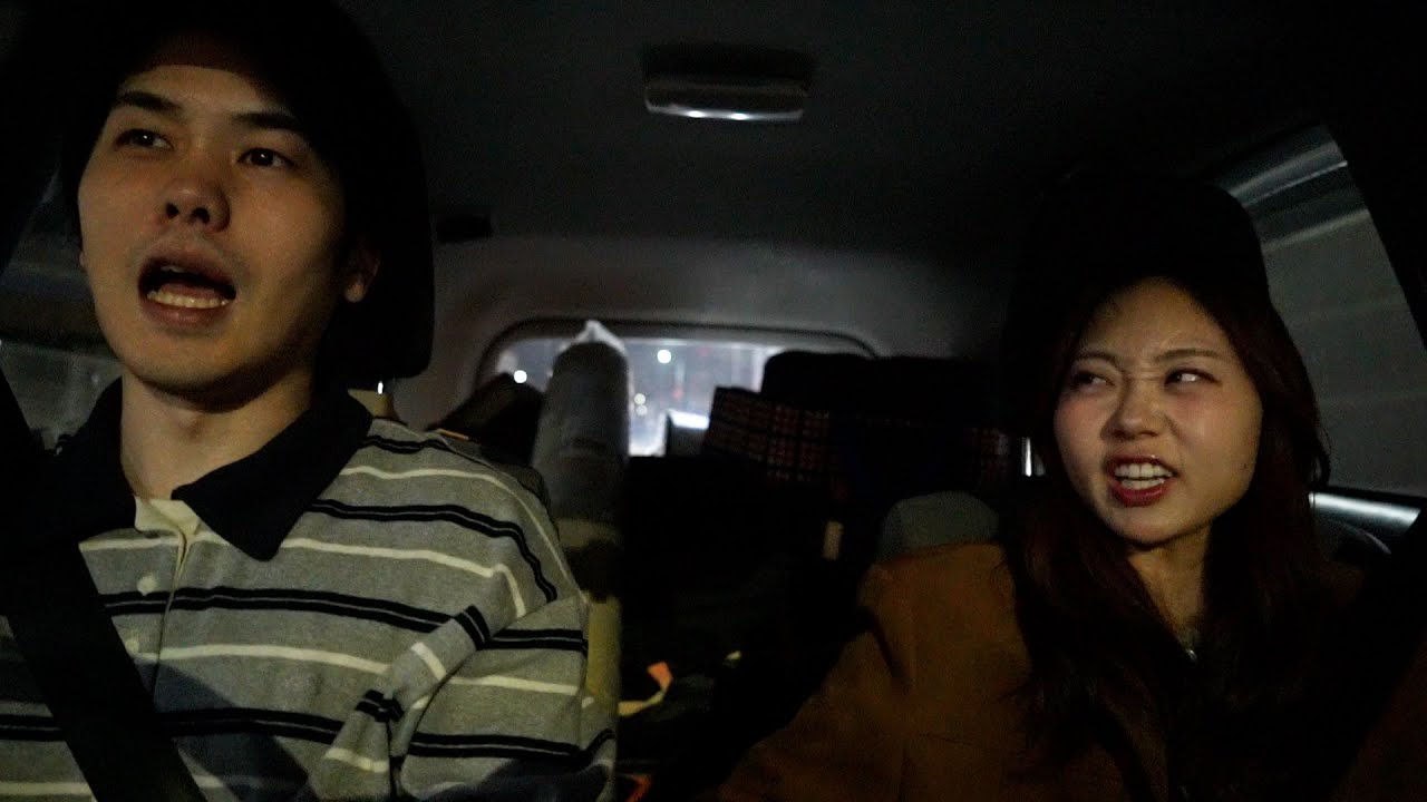 DVDの返却期限が今日までだったと深夜に気付いたのでドライブトークしながら向かう