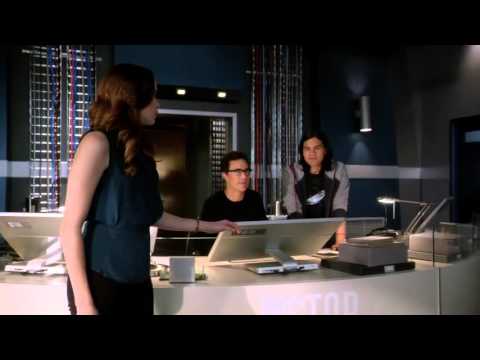 The Flash: S2E17 - Future Flash Vs Flash