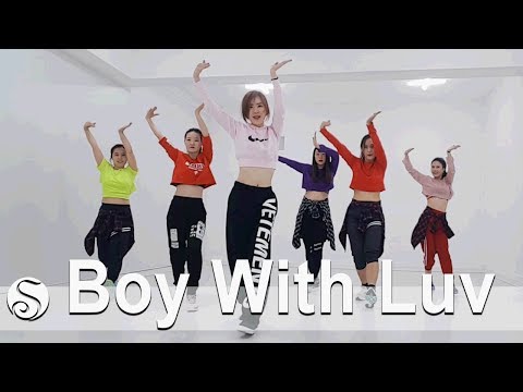 download lagu mp3 mp4 Tinggi Badan Halsey, download lagu Tinggi Badan Halsey gratis, unduh video klip Tinggi Badan Halsey