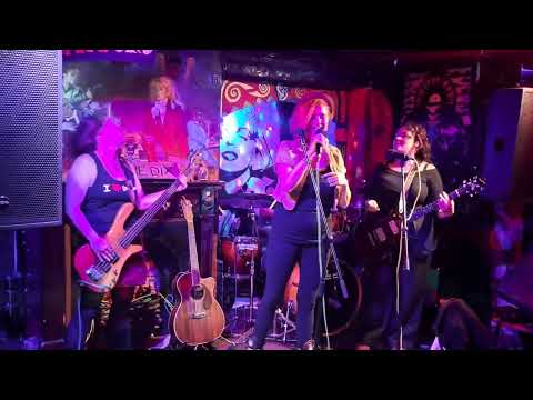 The Dix at Chaplin's And The Cellar Bar: Two Worlds Apart; Fresh Out Of F***s