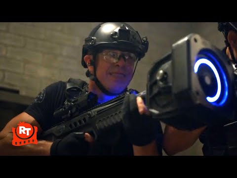 S.W.A.T. - ソナーガン襲撃 (S2E6) | Movieclips (S.W.A.T. - Sonar Gun Assault (S2E6) | Movieclips)
