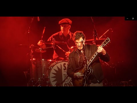 The Stunning in concert , Leisureland , Galway , 17 dec 2022.