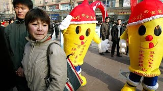 Gençler tepkili: Çin, doğum oranlarını artırmak için doğum kontrolüne vergi getirdi