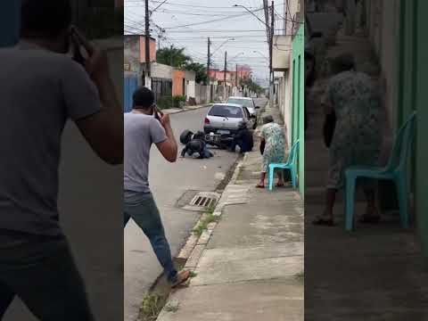 Senhora é salva por Homem #assaltofrustrado #foryou  #shorts