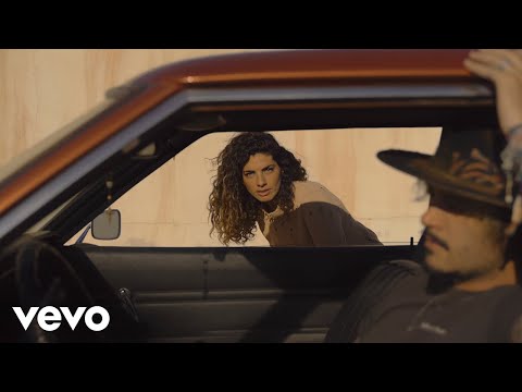 Nya de la Rubia & Paul Alone - Aunque Suene Raro