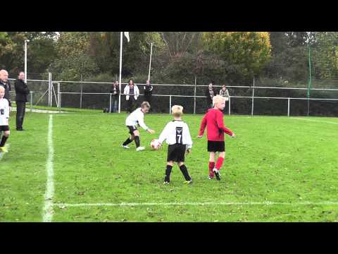 Nieuwenhoorn F2 - Slikkerveer F1 (1)