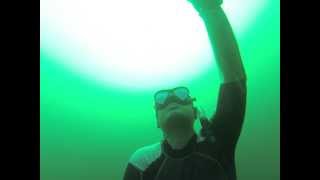 preview picture of video 'Skin Diving at Dari Laut Wreck'