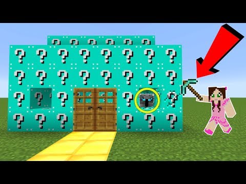 Minecraft: *CRAZY* BLUE LUCKY BLOCK HOUSE INVADERS!!! - Modded Mini-Game