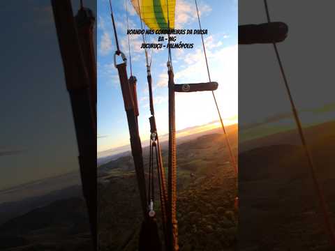 Voando de parapente na Divisa Bahia e Minas, região de Palmópolis e Jucuruçu