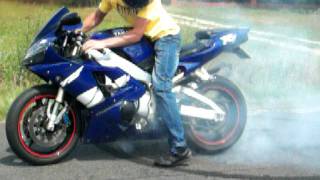 preview picture of video 'LUDWIK YAMAHA YZF-R1 part2'