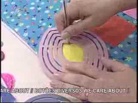 We Care About e Ateliê na TV com: Vanessa Iaquinto - Capa para cadeira corujinha.