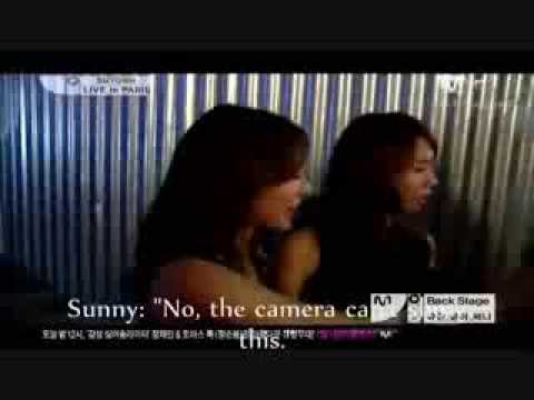 [Eng] 110611 Kyuhyun kept YoonA's photo @ SM Town Paris (2nd night)