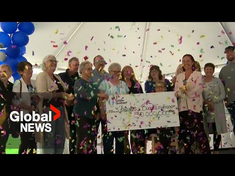 50 Millionen Dollar Lotto Max-Gewinn: 14 Einheimische aus einem kleinen Fischerdorf in Quebec tei...