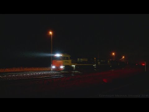Pacific National Intermodal At Night - PoathTV Australian Trains & Railways 2018