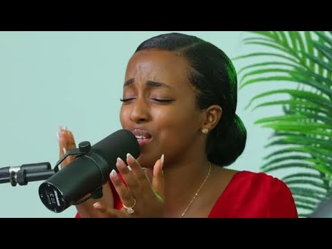 KINYARWANDA DEEP WORSHIP IMVUGO YIWE,IMINSI YOSE ,NDI UWAWE (SHARON GATETE FT CHRYSO NDASINGWA)